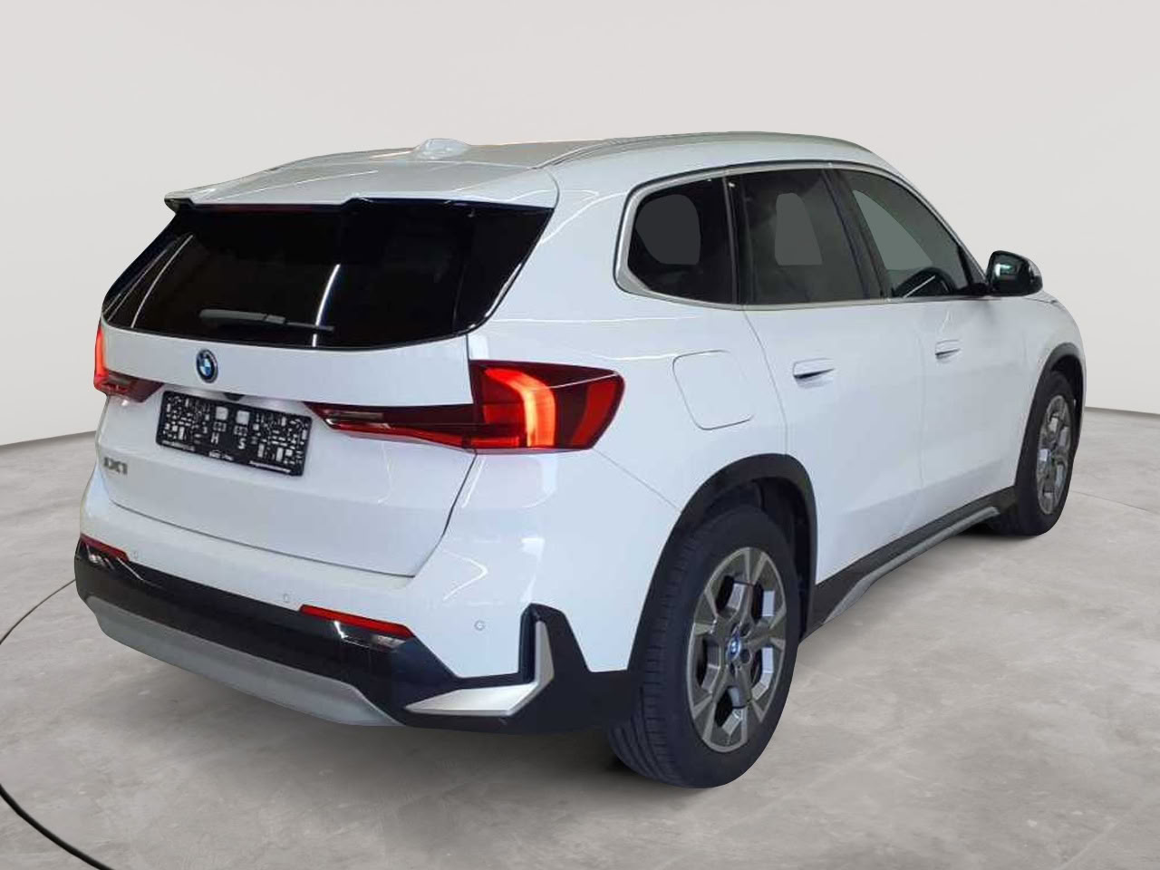 Bmw iX1 xDrive30 xLine 4