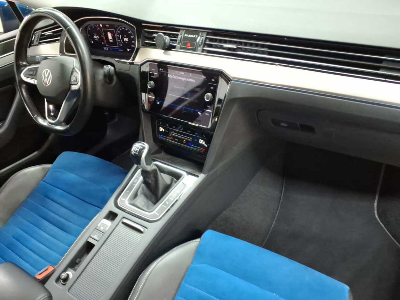 Volkswagen Passat Variant 2.0 TDI SCR Elegance 9