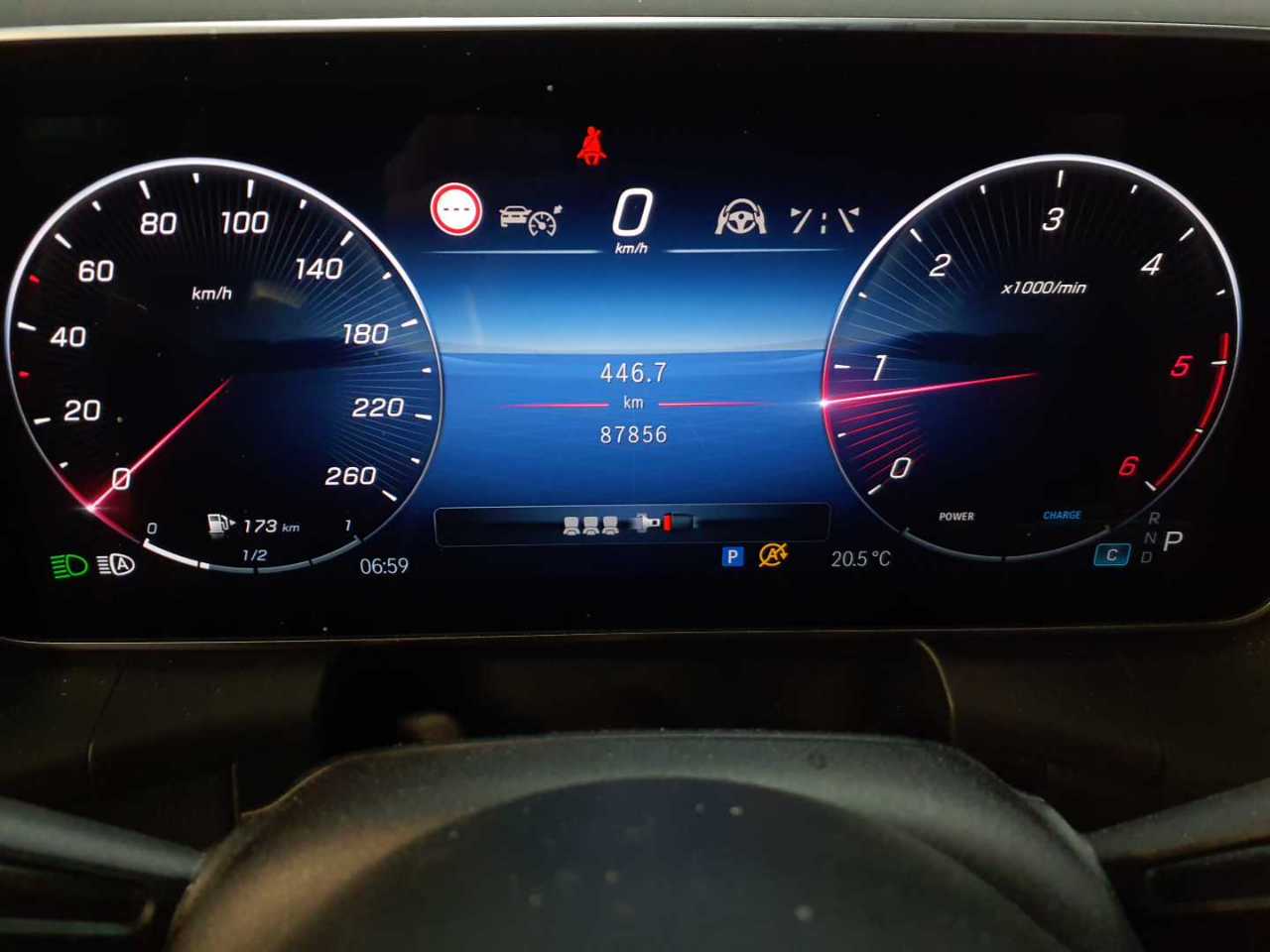 Mercedes-Benz GLC 300 d 4Matic 9G-TRONIC AMG Line Advanced 11