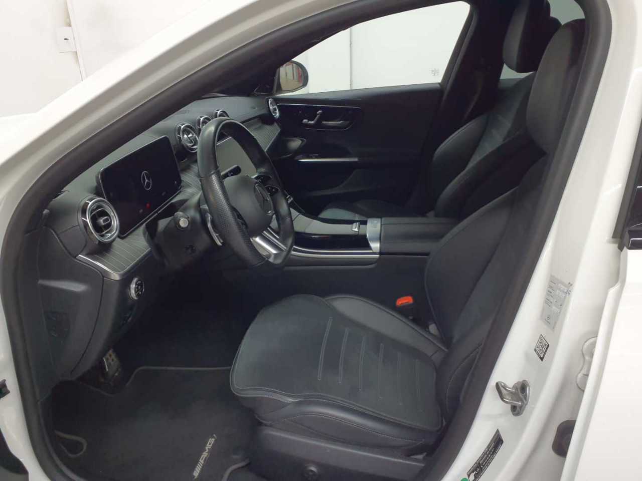 Mercedes-Benz C 220 d T 9G-TRONIC AMG Line 7