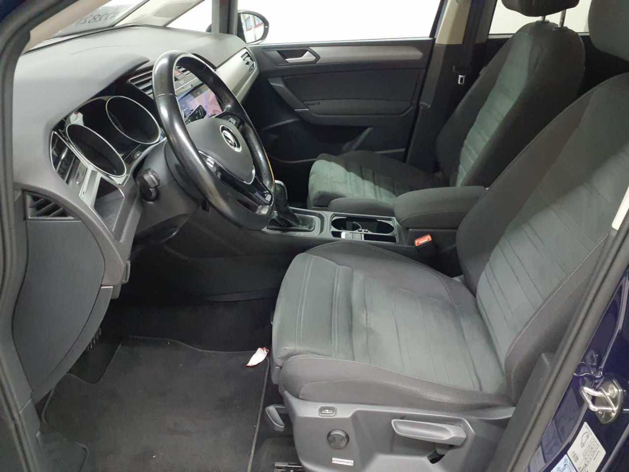 Vw Touran 2.0 TDI SCR DSG Comfortline 8