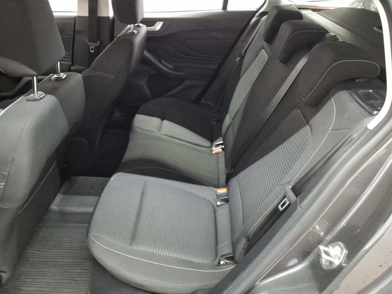 Ford Focus Turnier 1.5 EcoBlue Start-Stopp-System Aut. TITANIUM 13