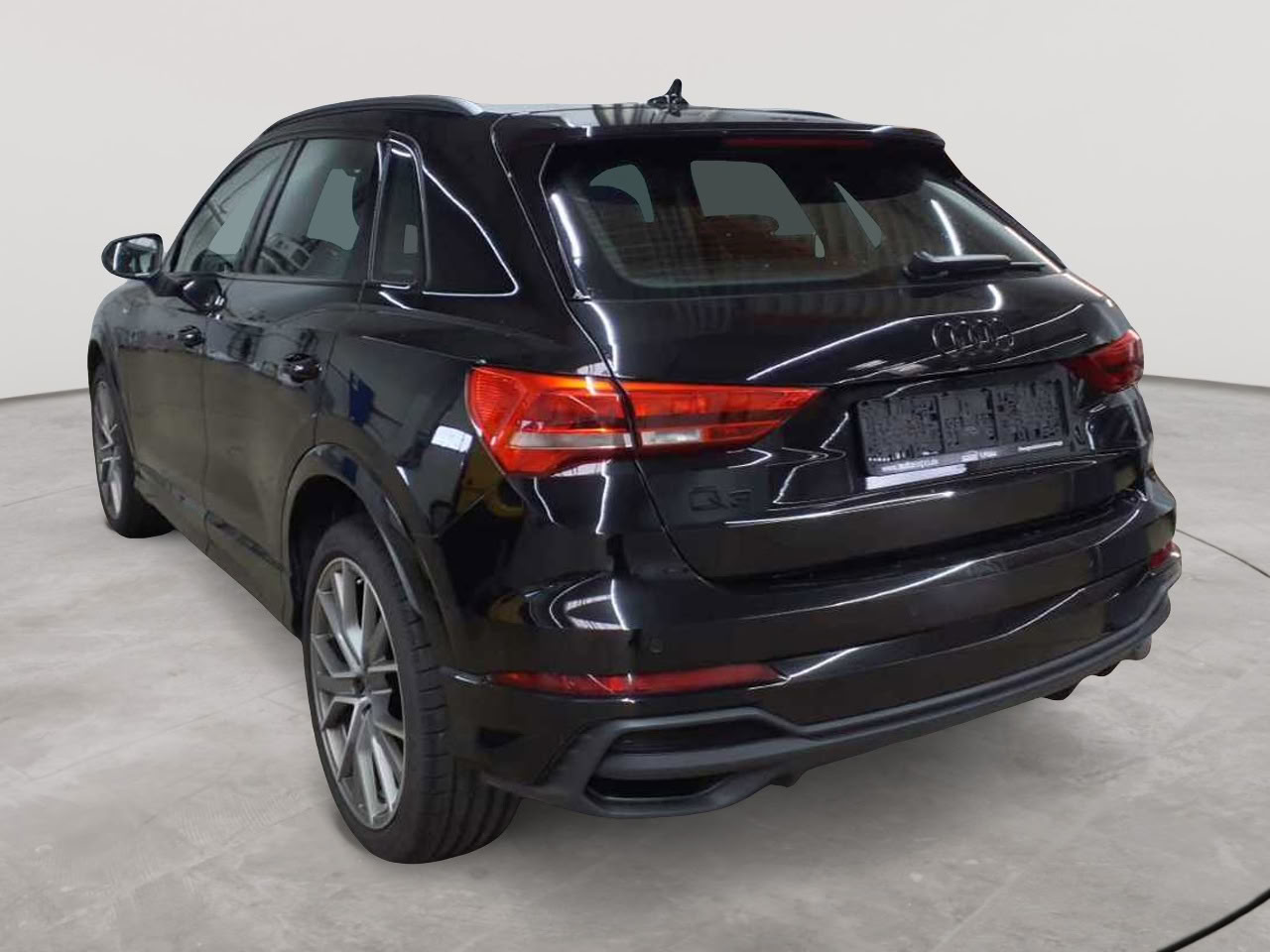 Audi Q3 35 TDI S tronic S line 5