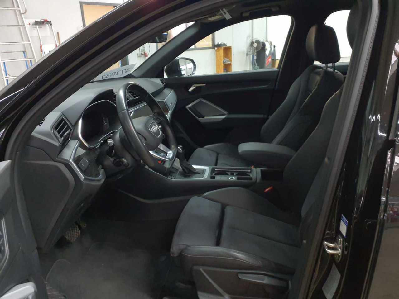 Audi Q3 35 TDI S tronic S line 7