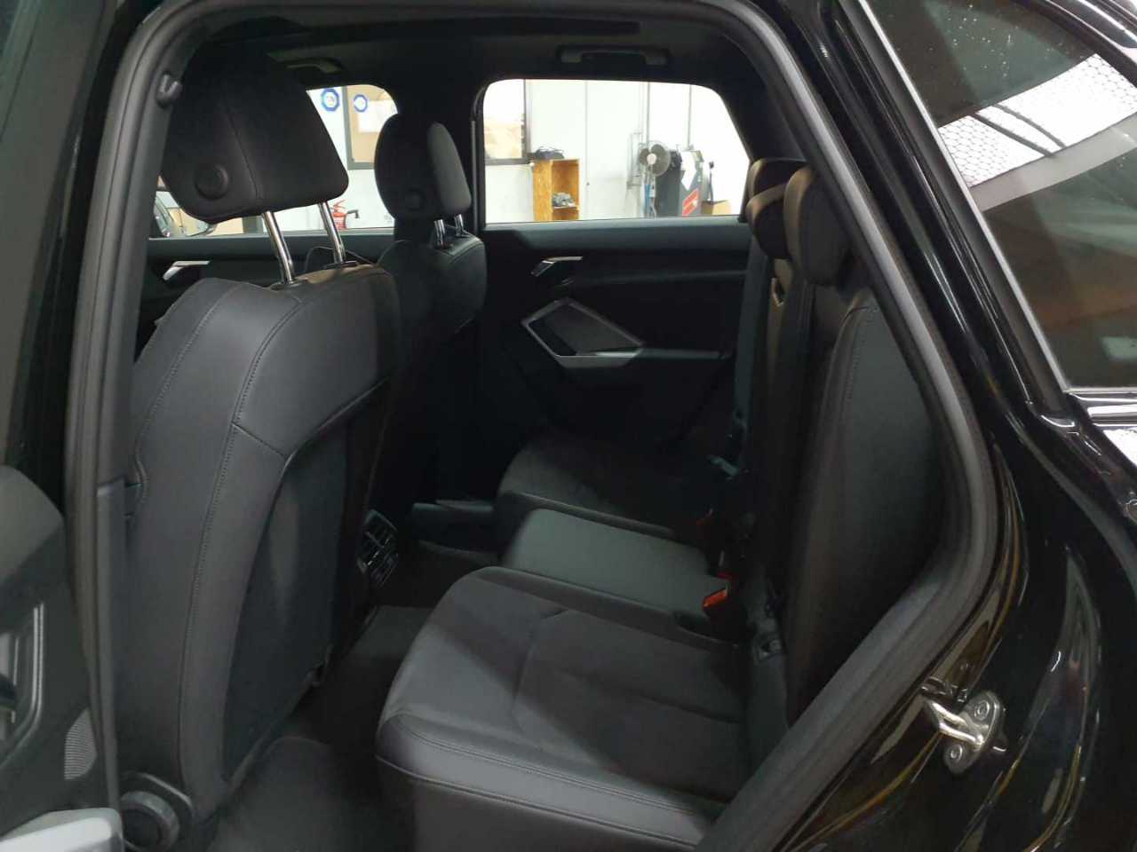 Audi Q3 35 TDI S tronic S line 13