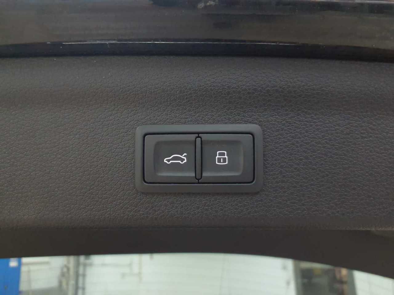 Audi Q3 35 TDI S tronic S line 16