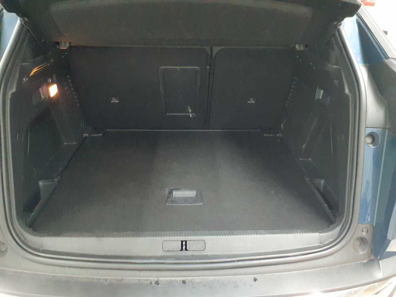 Peugeot 3008 PureTech 130 Stop & Start GPF Allure Pack 15