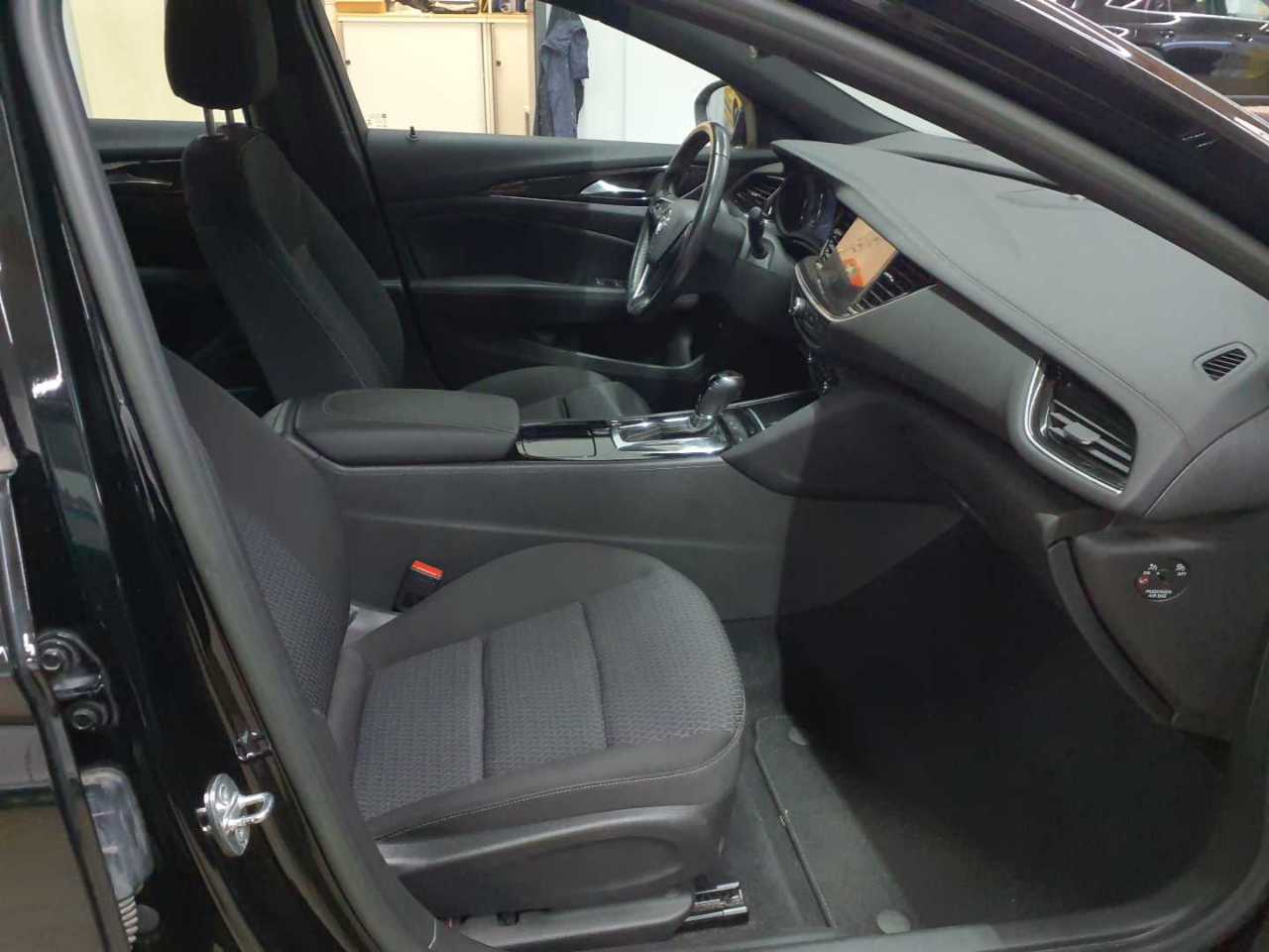 Opel Insignia Sports Tourer 1.5 Diesel Automatik Business 8