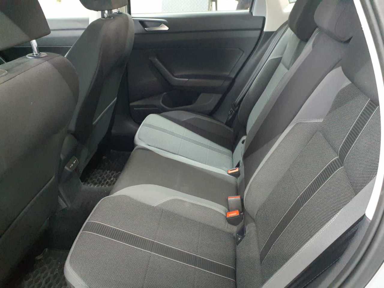 Vw Polo 1.0 TGI Highline 13