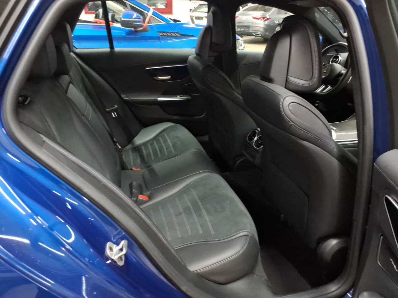 Mercedes-Benz C 300 4Matic T 9G-TRONIC AMG Line 14