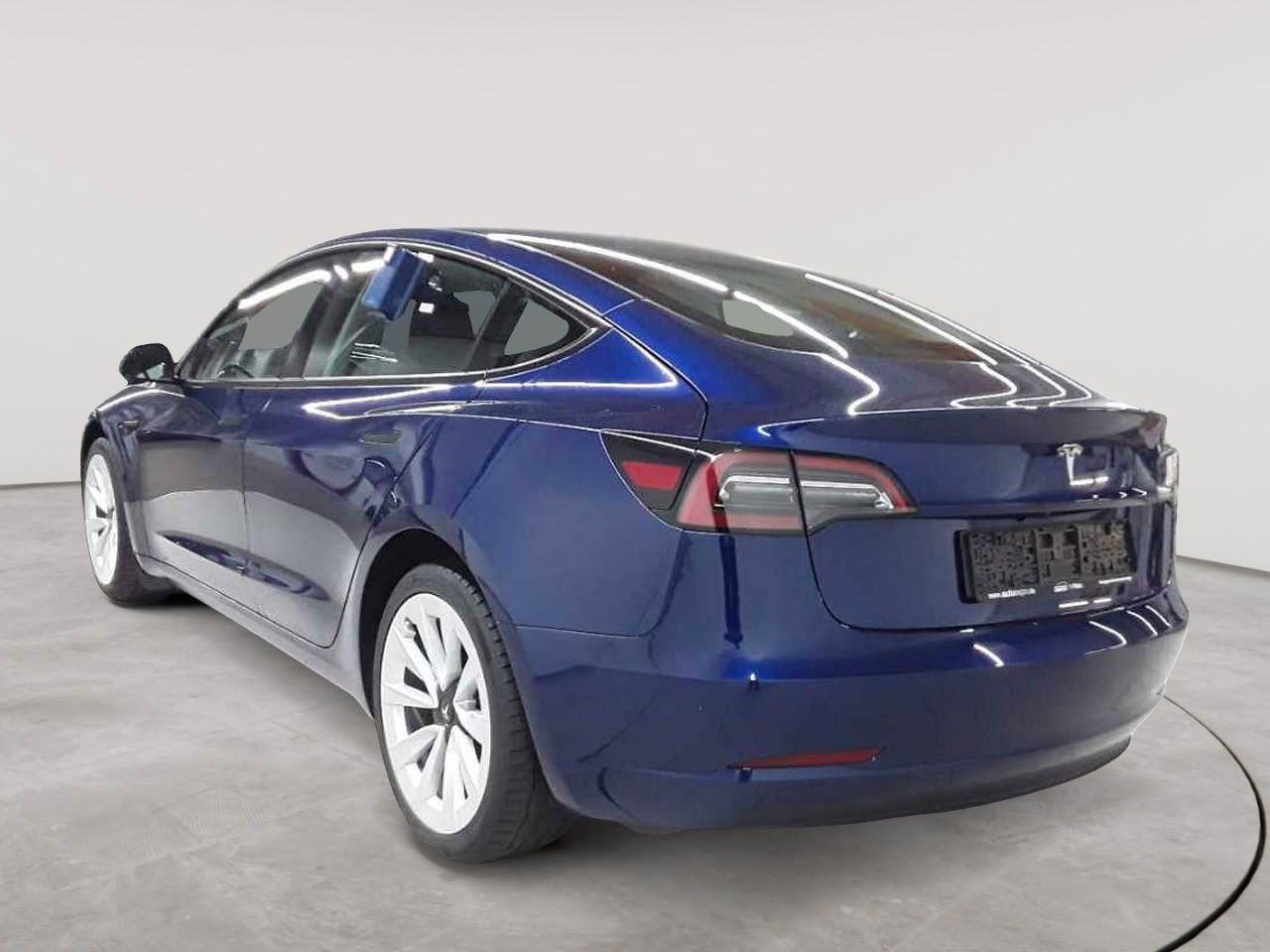 Tesla Model 3 RWD Hinterradantrieb 5