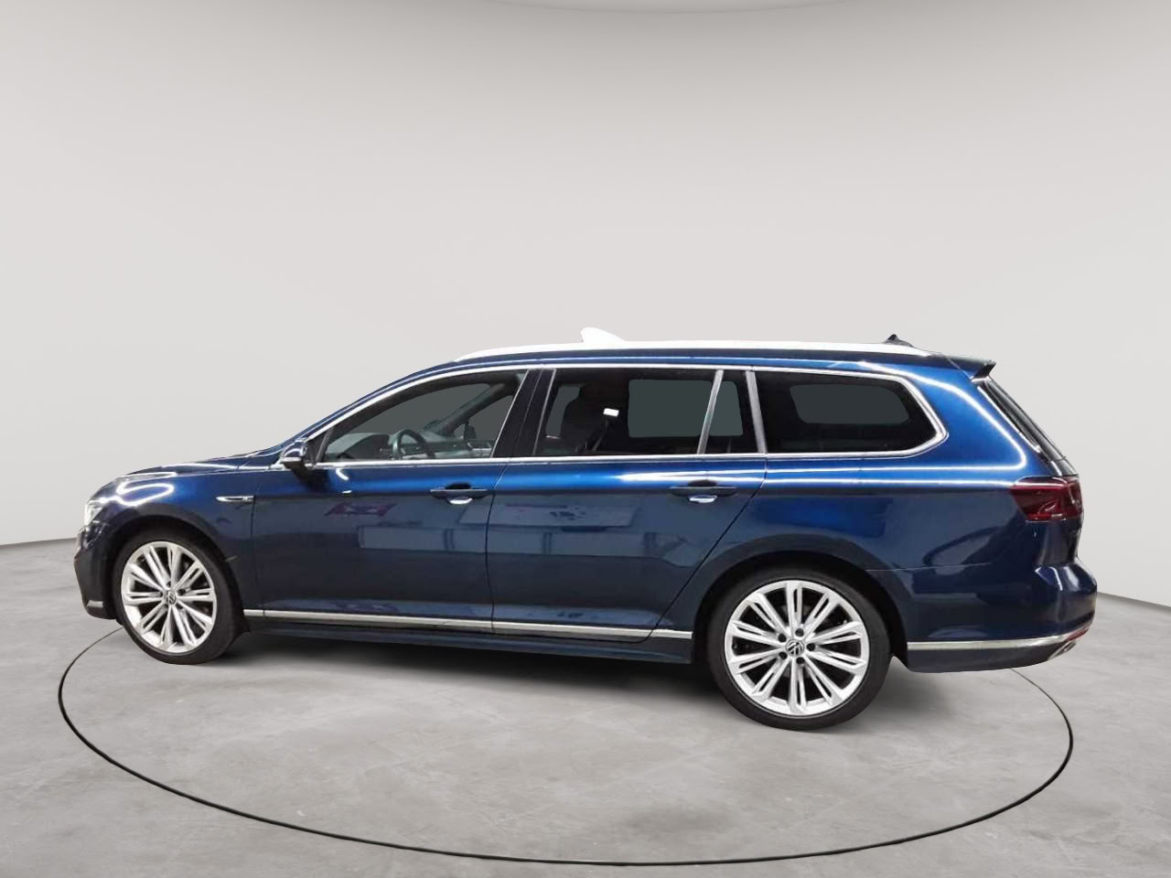 Volkswagen Passat Variant 2.0 TDI SCR DSG Business 6