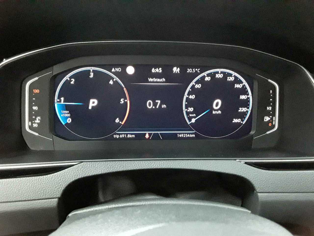Volkswagen Passat Variant 2.0 TDI SCR DSG Business 11
