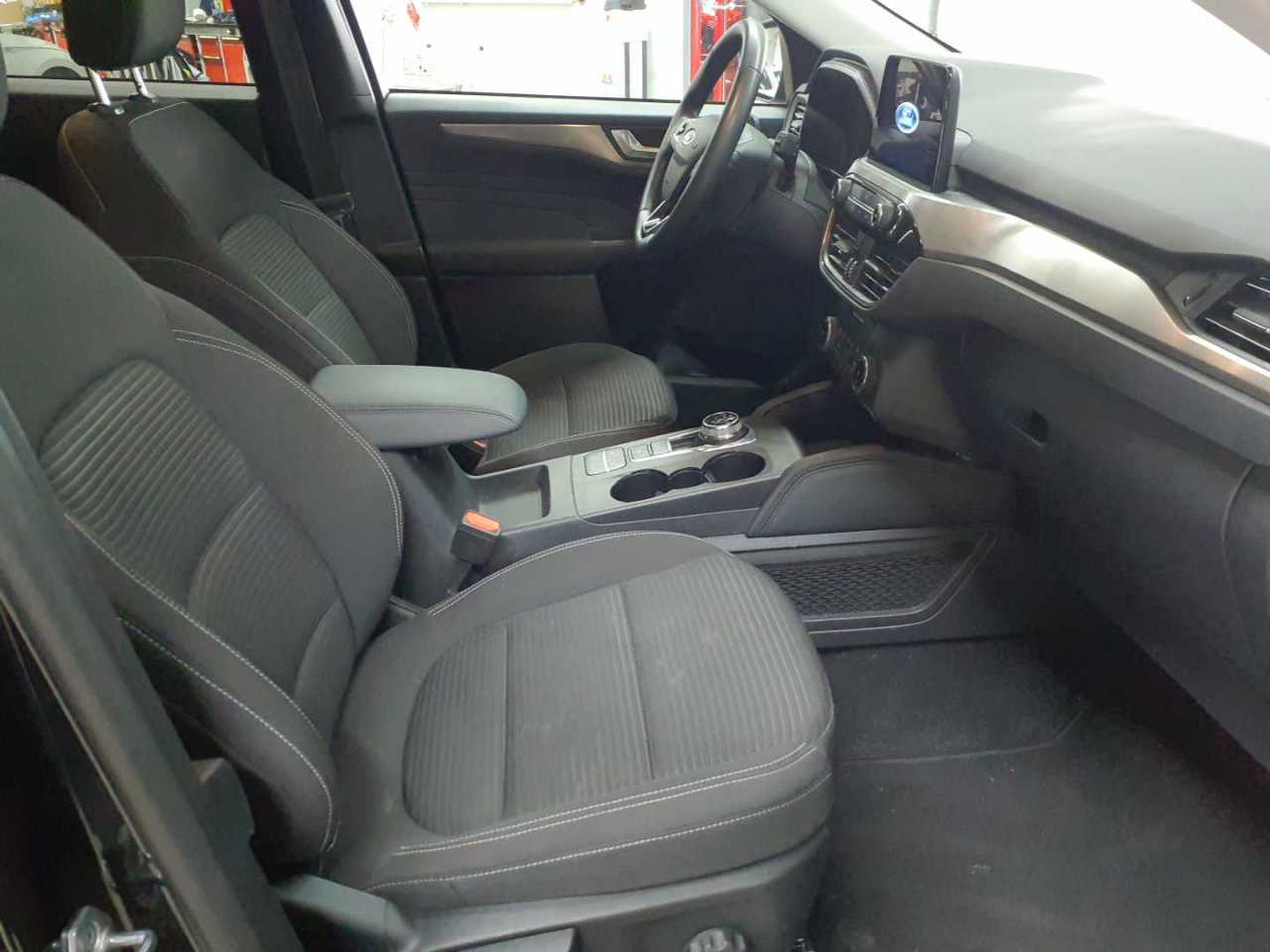 Ford Kuga 1.5 EcoBlue Aut. TITANIUM 8