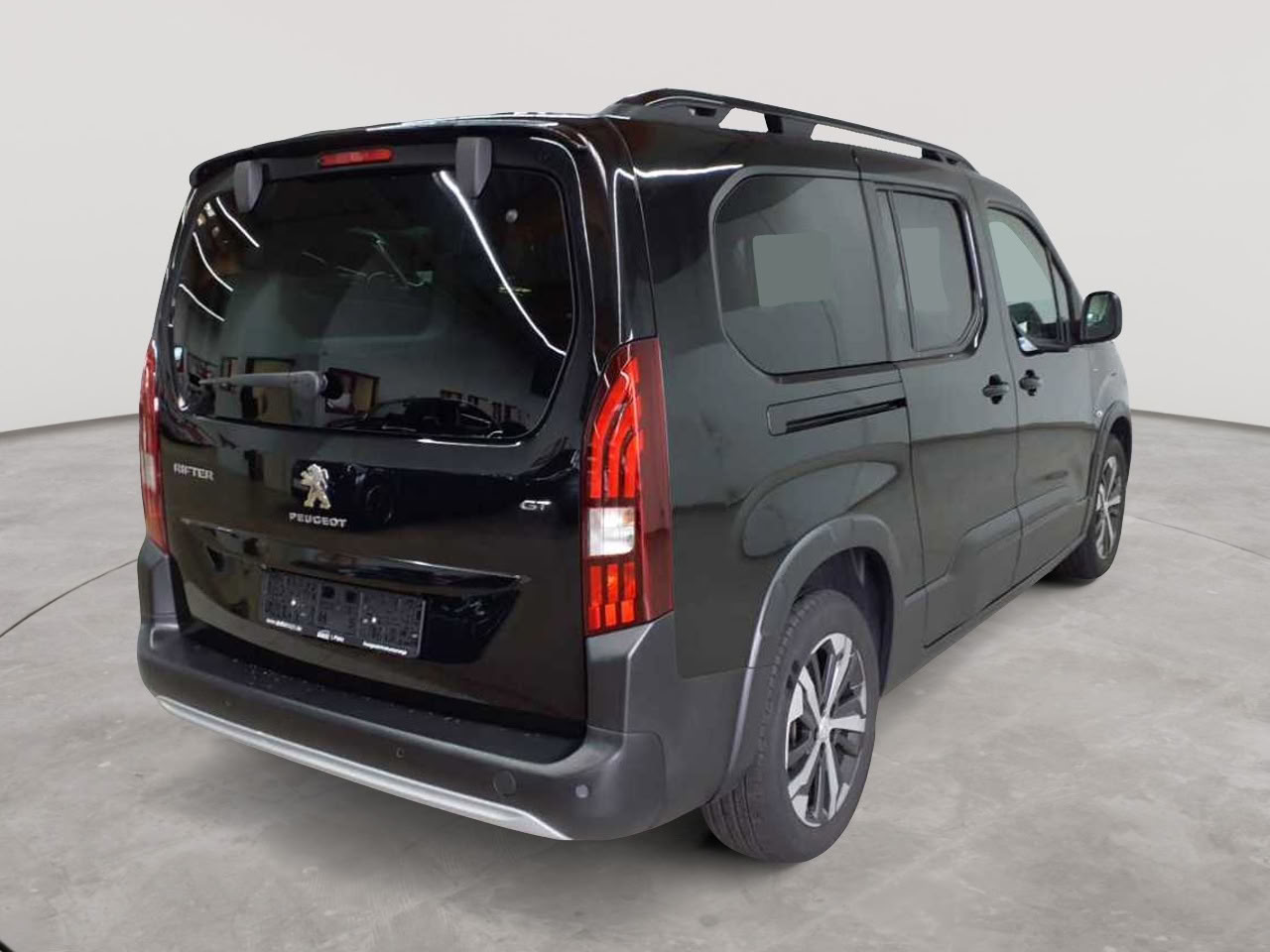 Peugeot Rifter PureTech 130 L2 EAT8 GT 4
