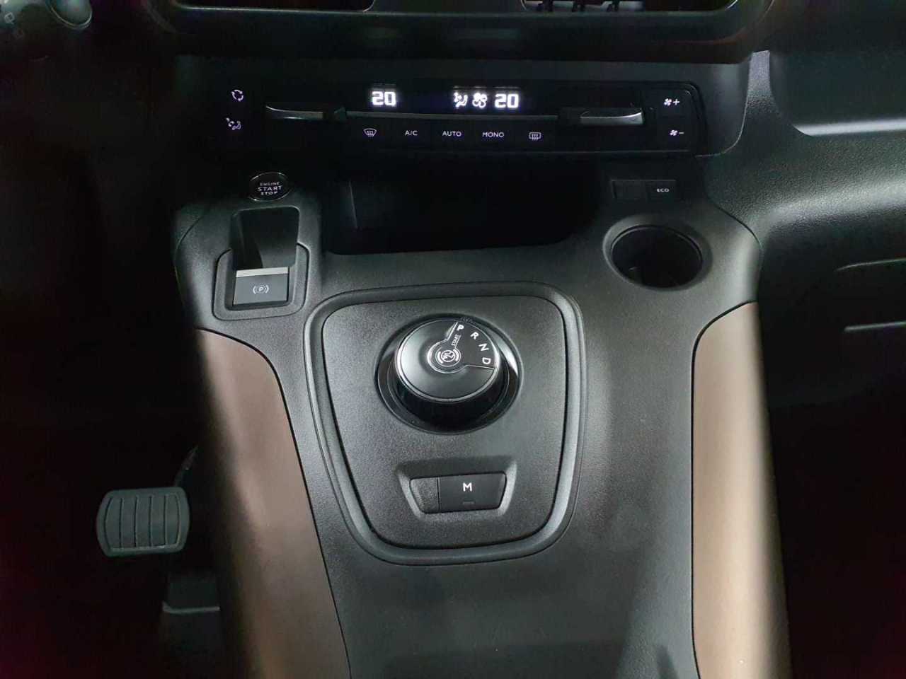 Peugeot Rifter PureTech 130 L2 EAT8 GT 10