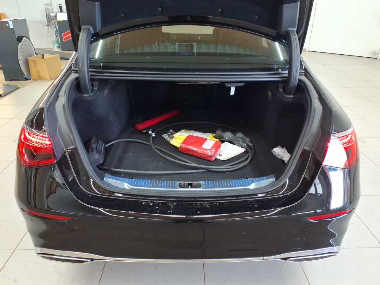 Mercedes-Benz S 580e 4Matic L 9G-TRONIC 15