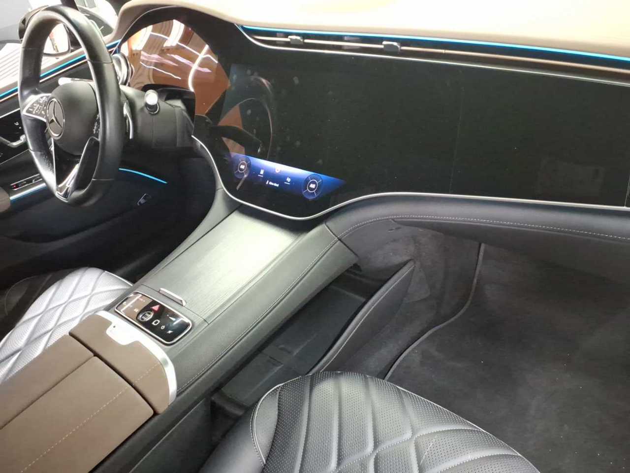Mercedes-Benz EQS 580 4Matic Electric Art 9