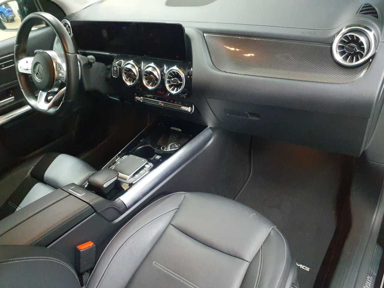 Mercedes-Benz GLA 250 e 8G-DCT AMG Line 9