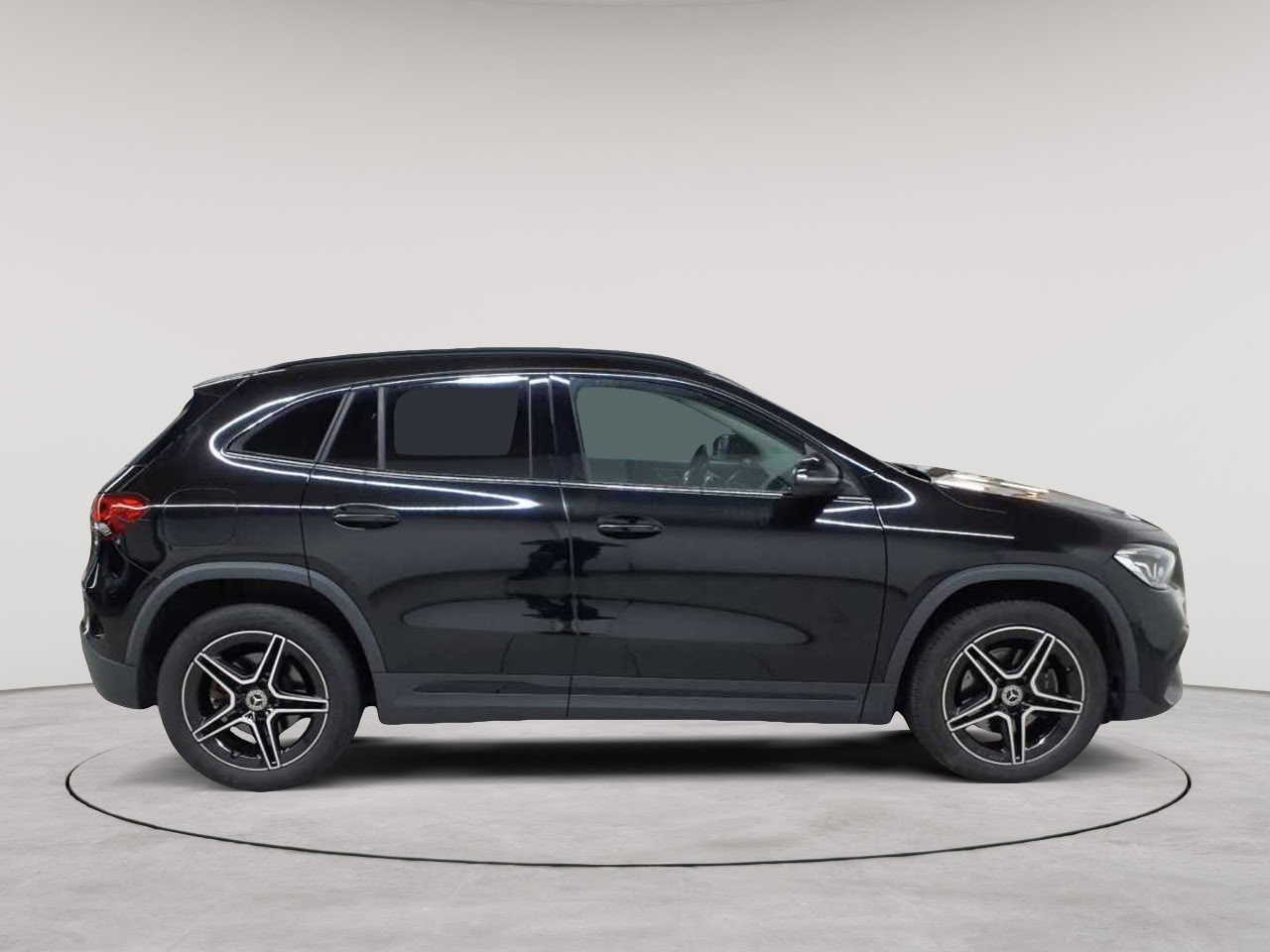 Mercedes-Benz GLA 250 e 8G-DCT AMG Line 3