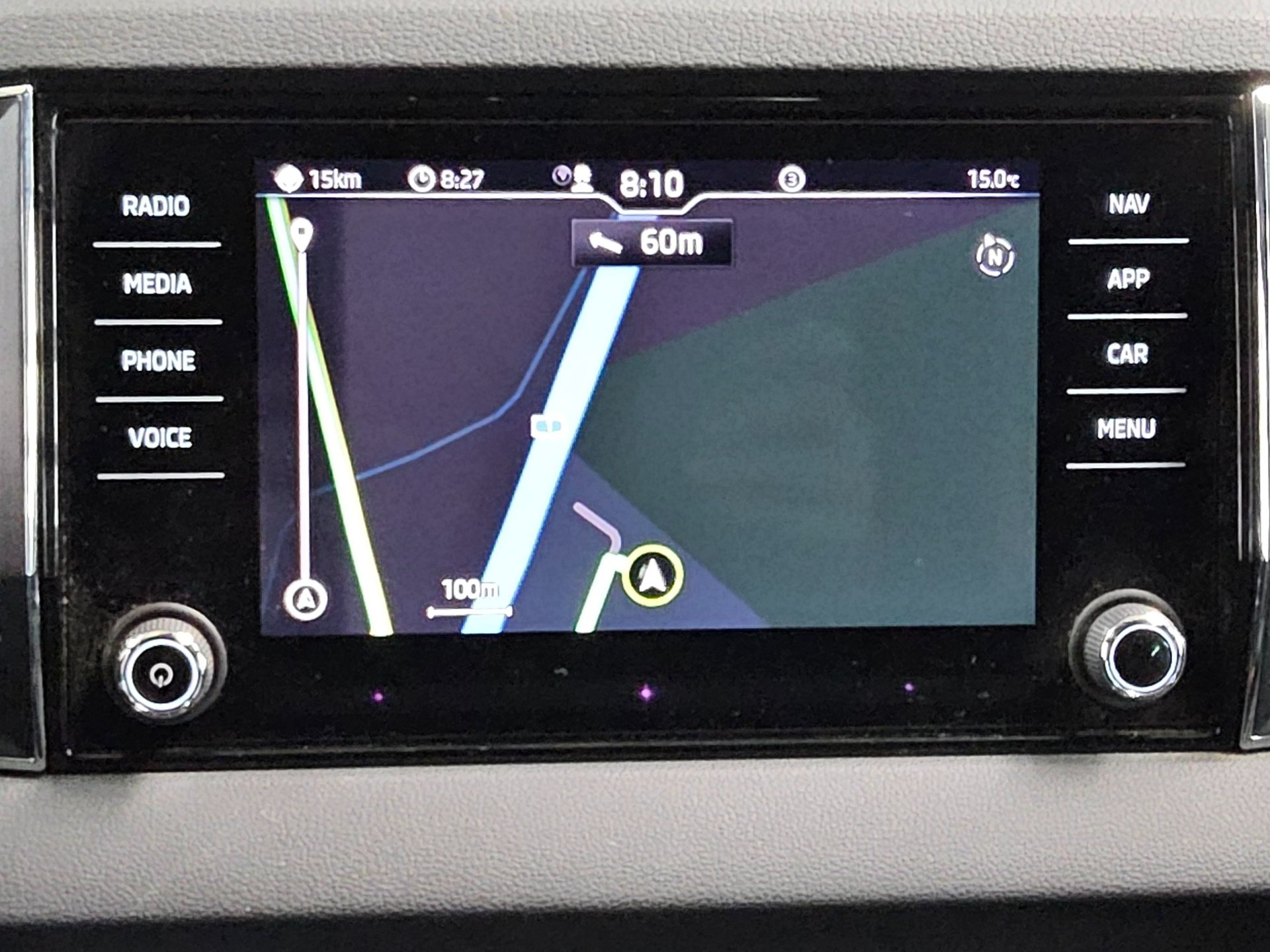 Skoda Karoq 2.0 TDI 4x4 Tour Navi LED vc Tempomat Shz 7
