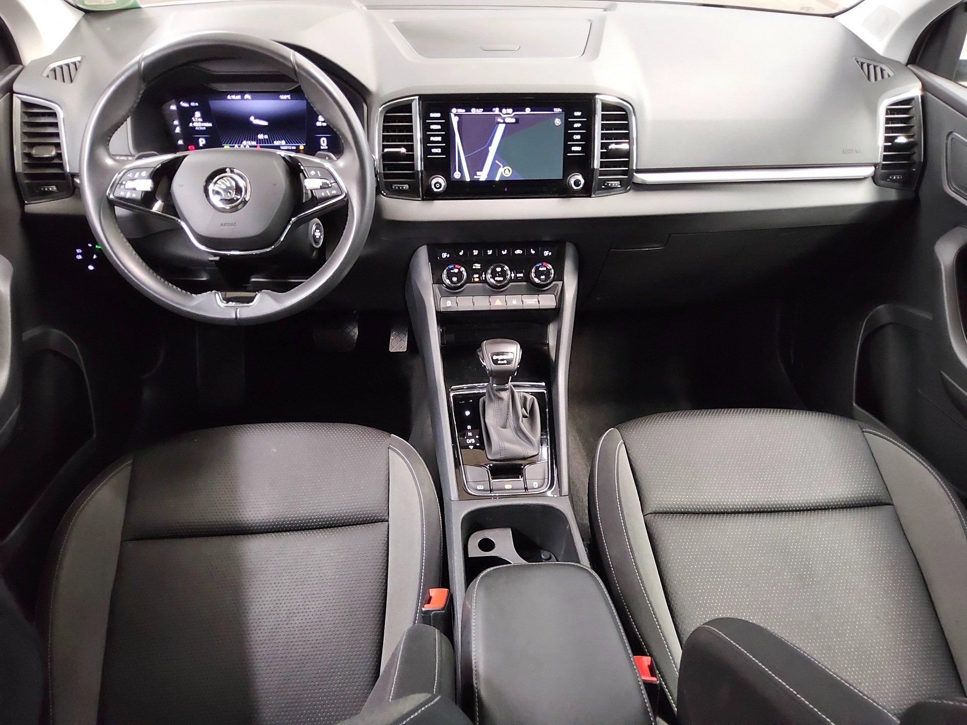Skoda Karoq 2.0 TDI 4x4 Tour Navi LED vc Tempomat Shz 5