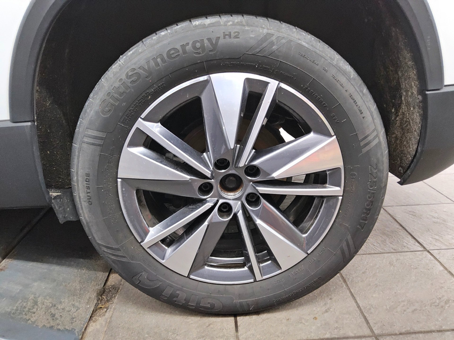 Skoda Karoq 2.0 TDI 4x4 Tour Navi LED vc Tempomat Shz 11