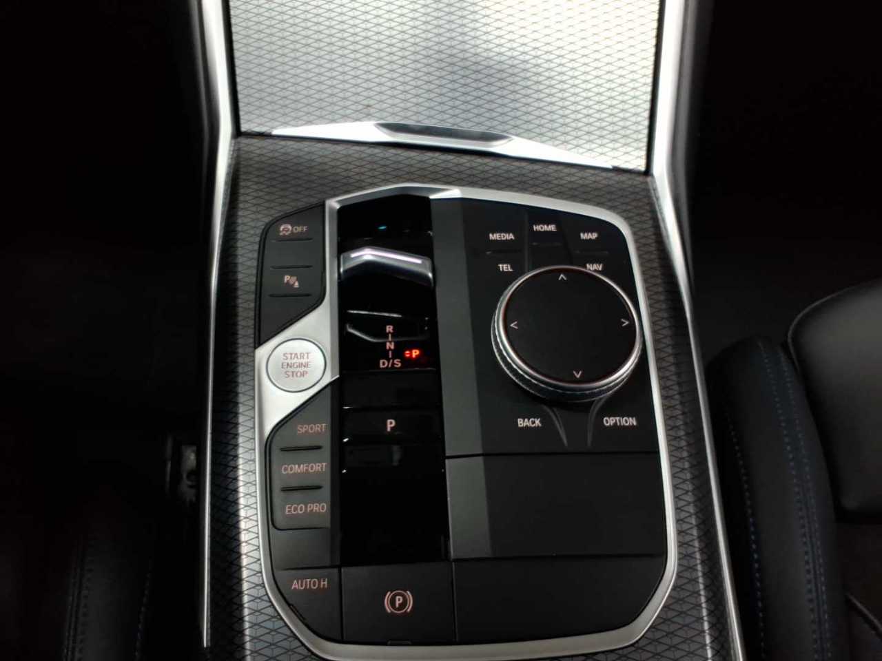 BMW 320d xDrive Aut. 10