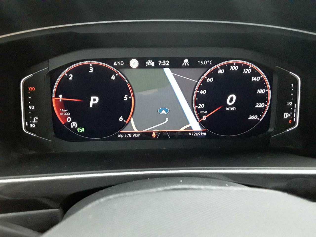 Volkswagen Tiguan 2.0 TDI SCR DSG R-Line 11