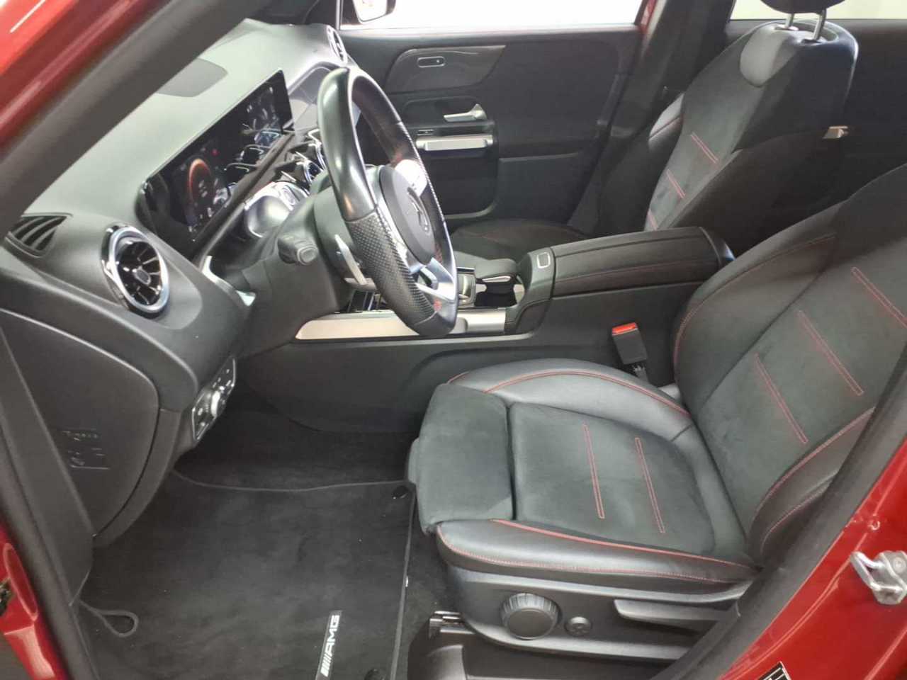 Mercedes-Benz GLB 200 7G-DCT AMG Line 7