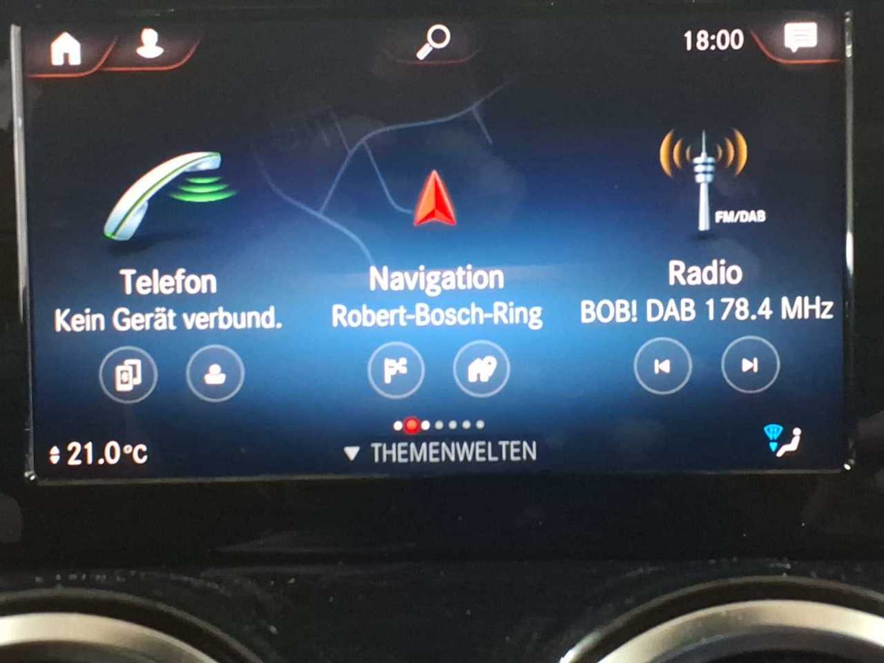 Mercedes-Benz GLB 200 7G-DCT AMG Line 12