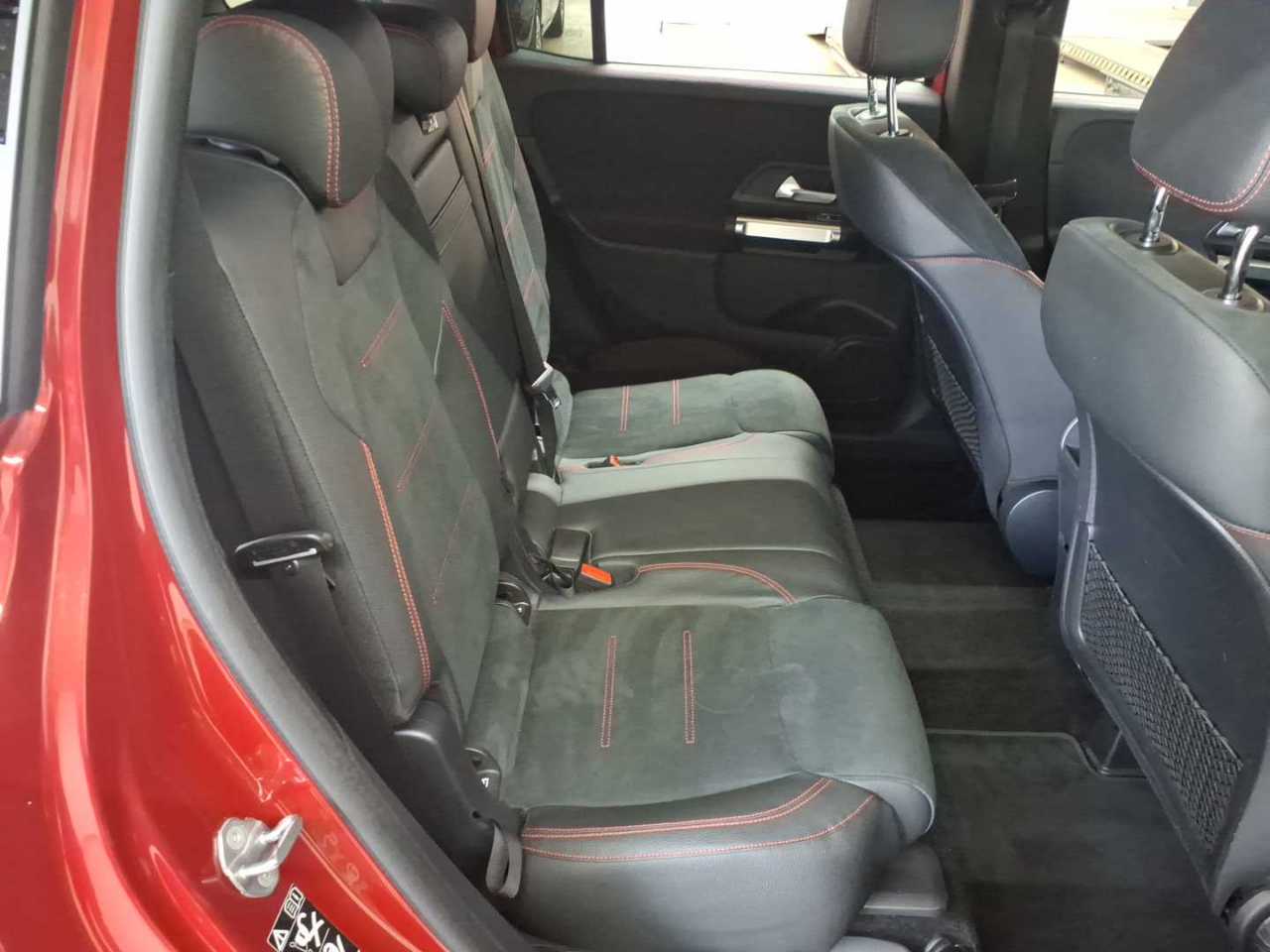 Mercedes-Benz GLB 200 7G-DCT AMG Line 14