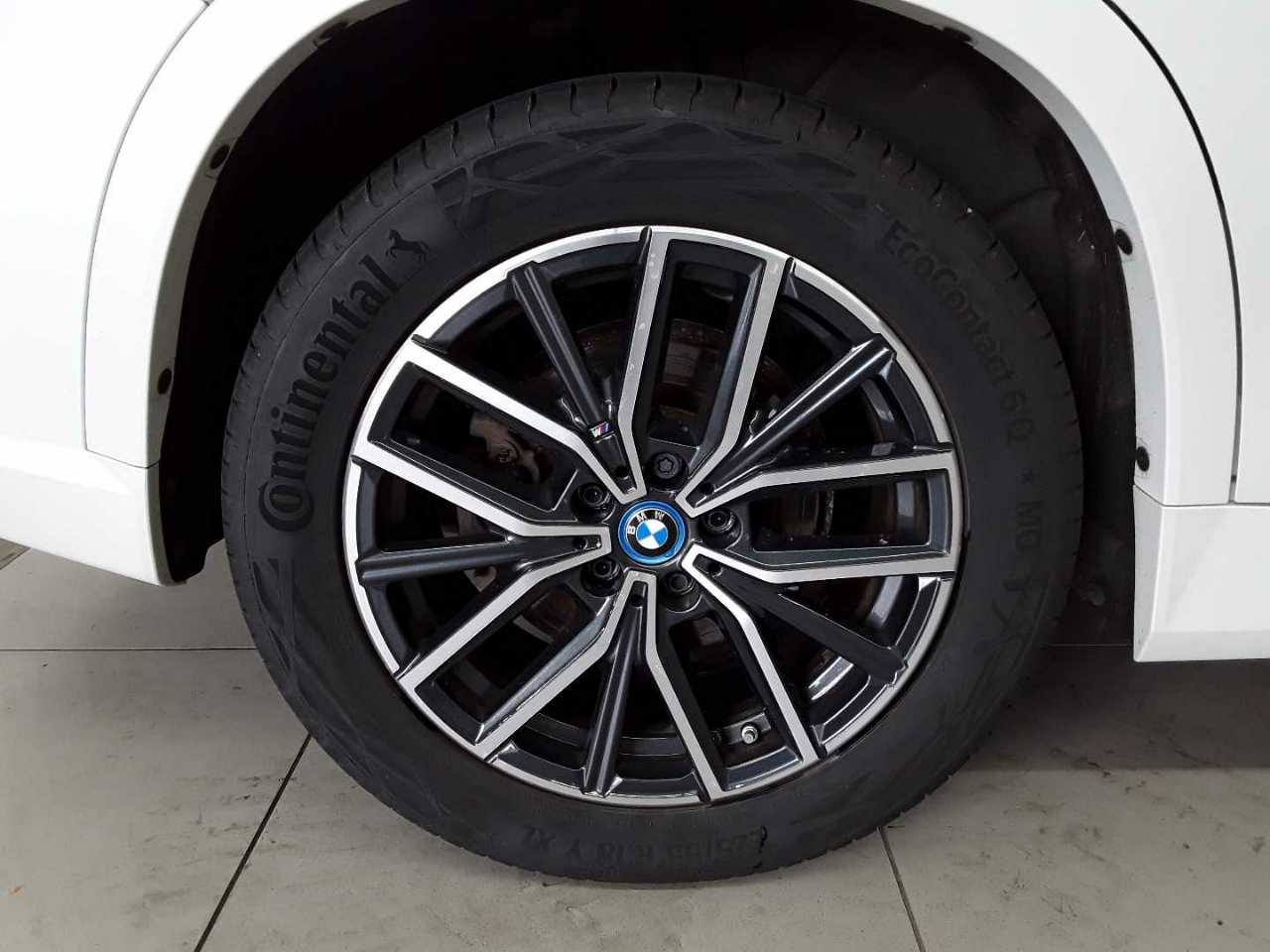 Bmw iX1 xDrive30 M Sportpaket 20