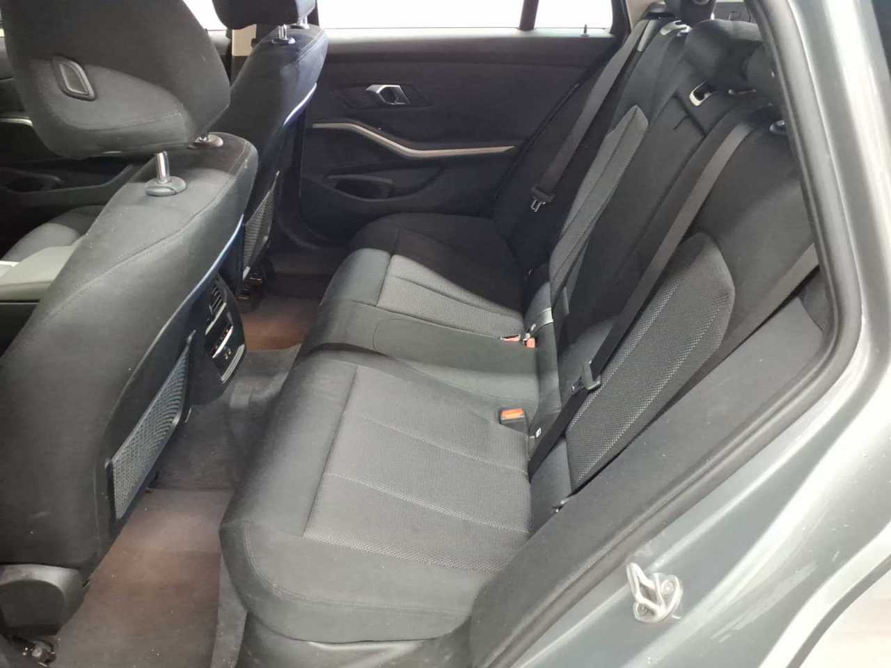 Bmw 318d Touring Aut. 13