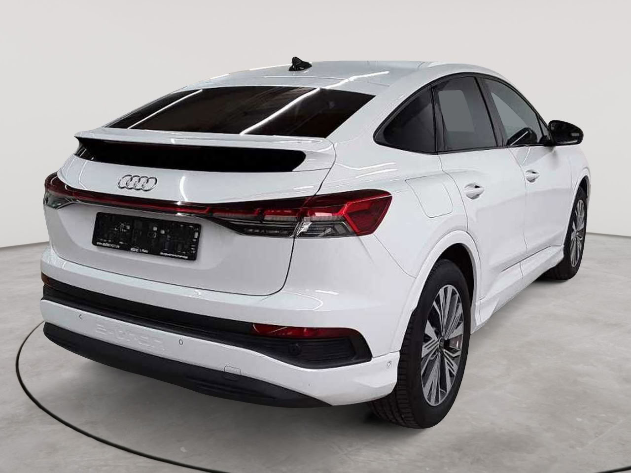 Audi Q4 e-tron 40 Sportback 4