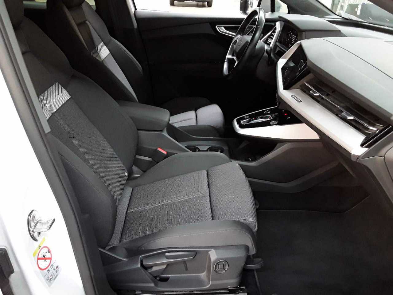Audi Q4 e-tron 40 Sportback 8