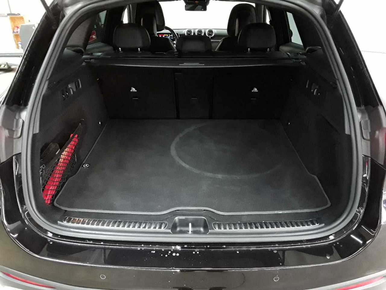 Mercedes-Benz GLC 220 d 4Matic 9G-TRONIC AMG Line Advanced 15