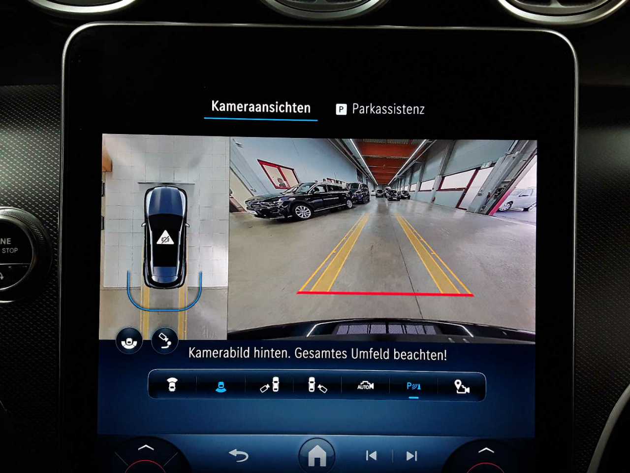 Mercedes-Benz GLC 220 d 4Matic 9G-TRONIC AMG Line Advanced 16