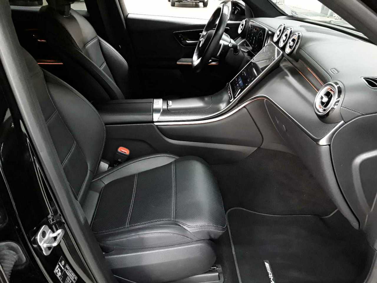 Mercedes-Benz GLC 220 d 4Matic 9G-TRONIC AMG Line Advanced 8