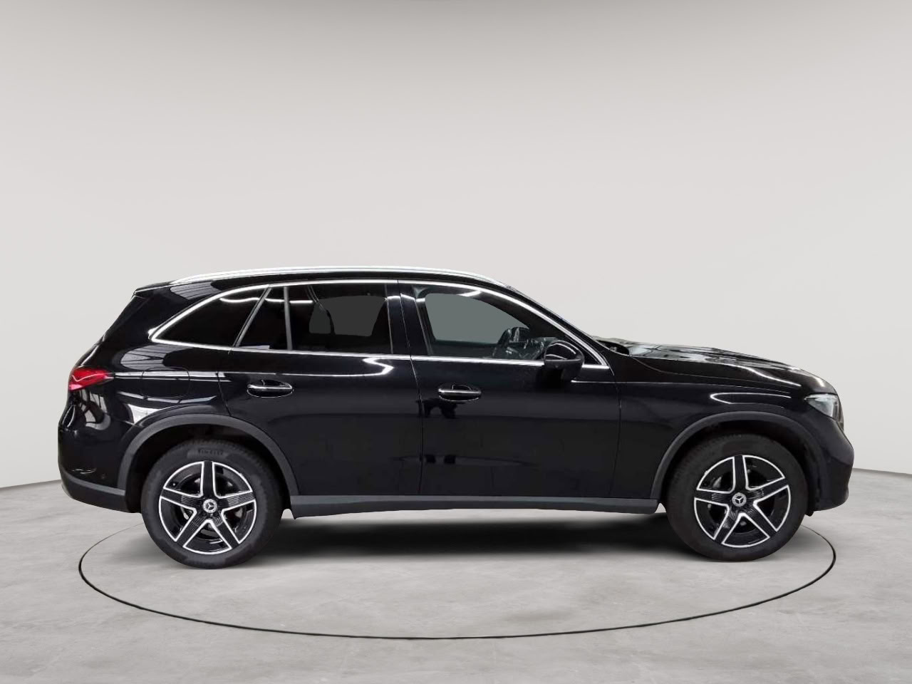 Mercedes-Benz GLC 220 d 4Matic 9G-TRONIC AMG Line Advanced 3