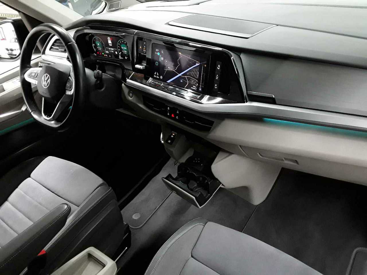 Vw Multivan 2,0 TDI SCR LÜ Style 9