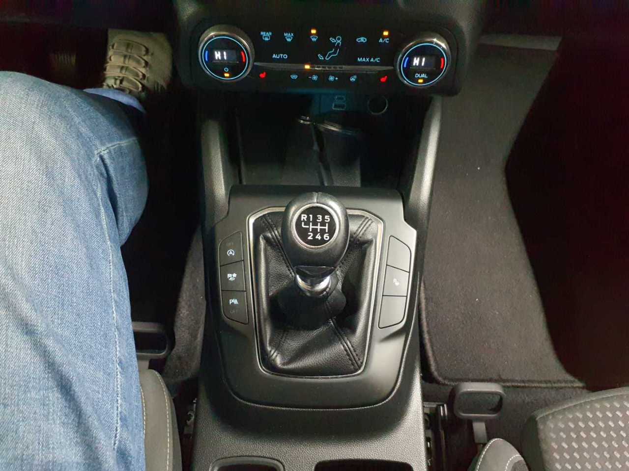 Ford Focus Turnier 1.5 EcoBlue Start-Stopp-System COOL&CONNECT 10