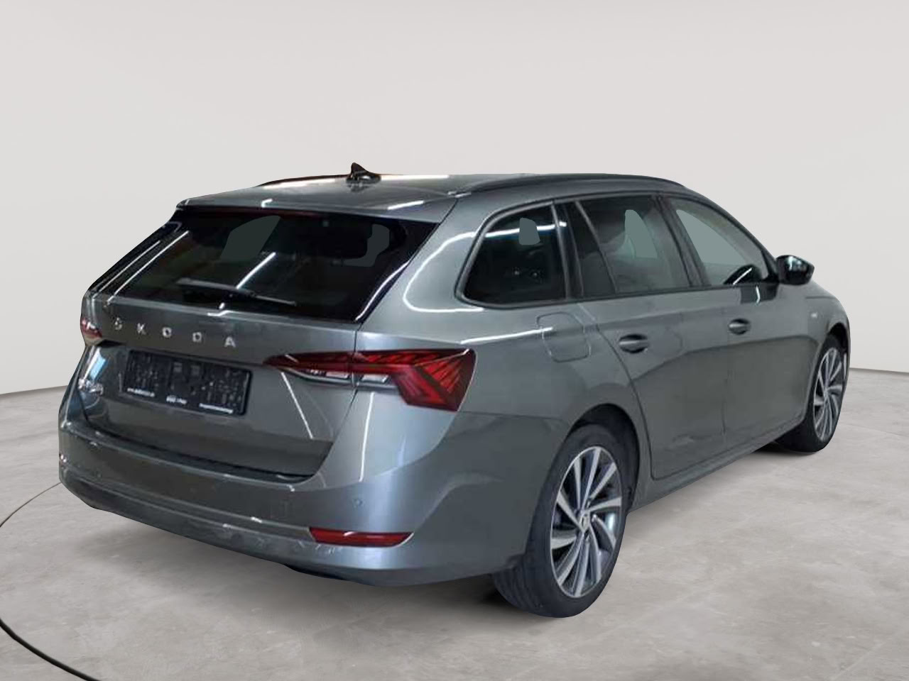 Skoda Octavia Combi 2.0 TDI DSG Tour 4