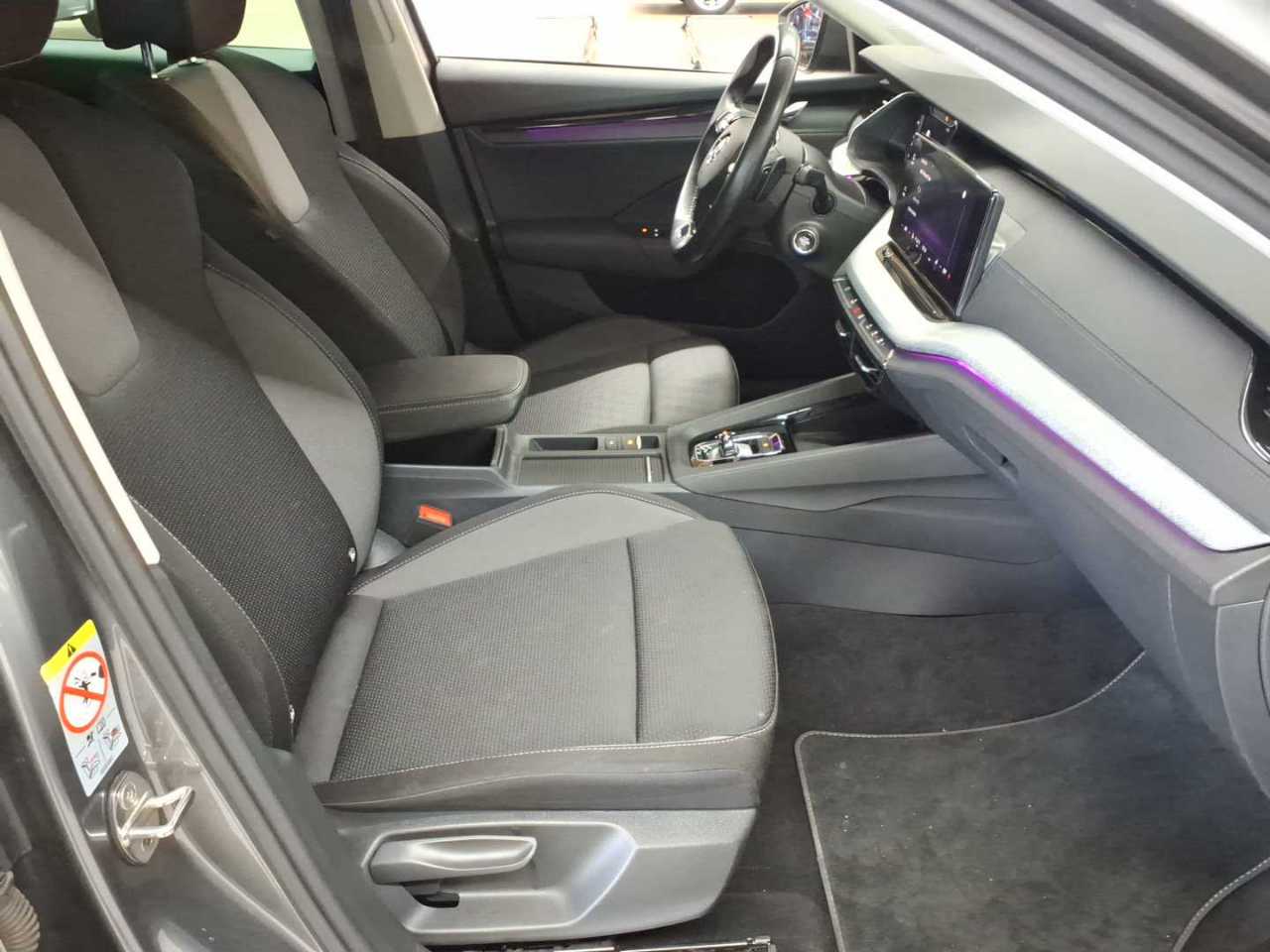 Skoda Octavia Combi 2.0 TDI DSG Tour 8