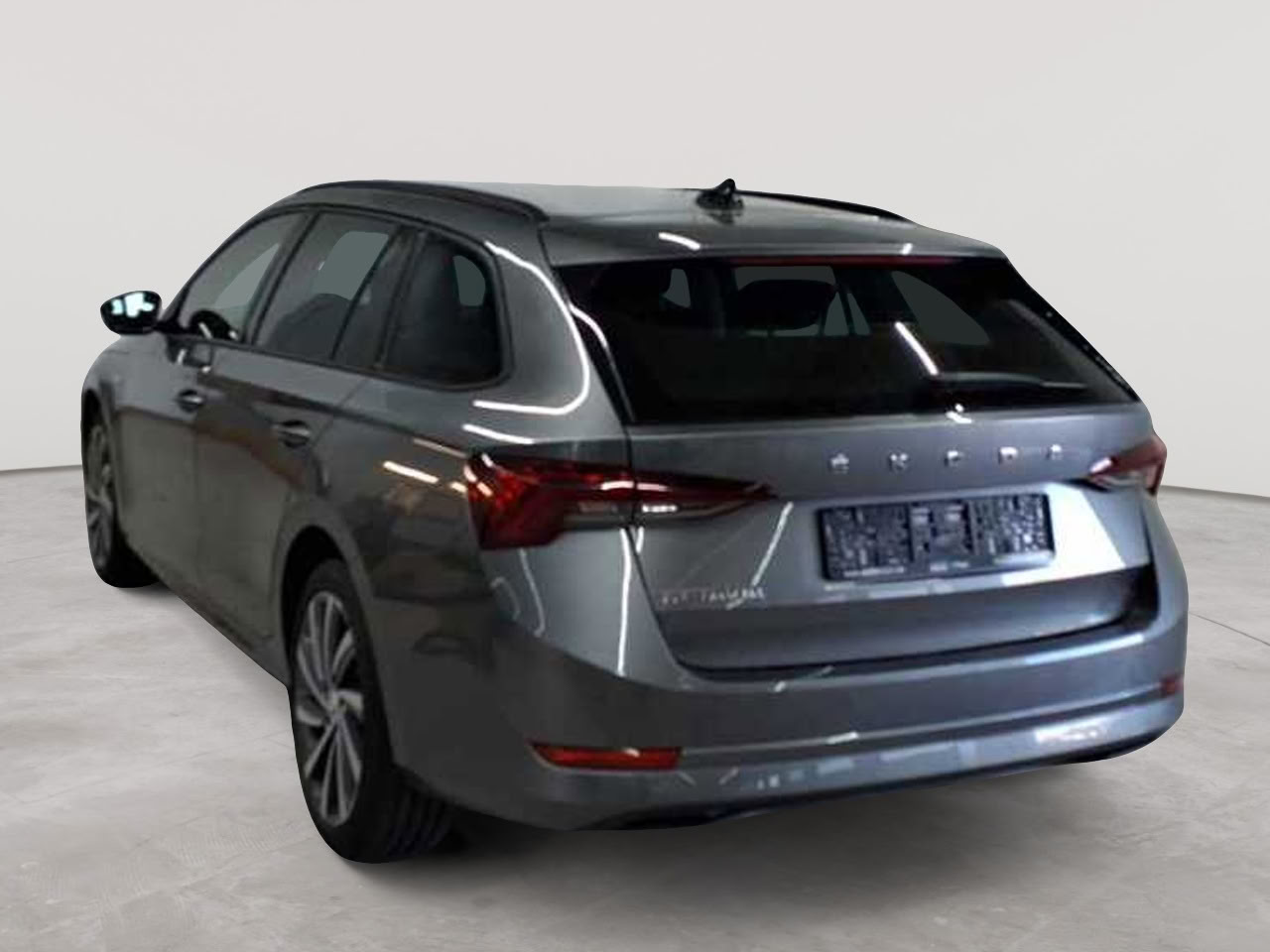 Skoda Octavia Combi 2.0 TDI DSG Tour 5