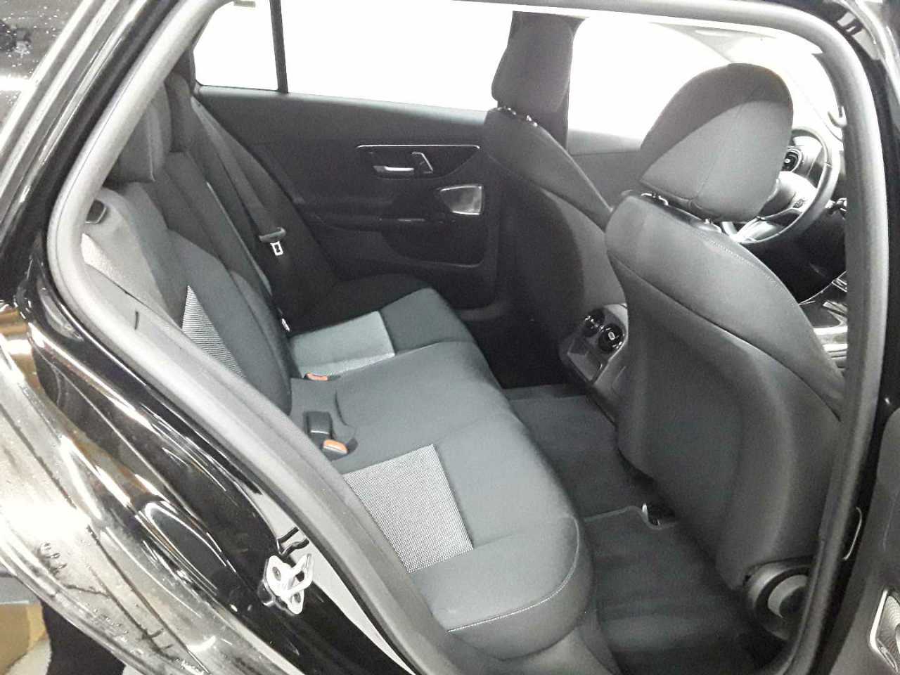 Mercedes-Benz C 300 e T 9G-TRONIC 14