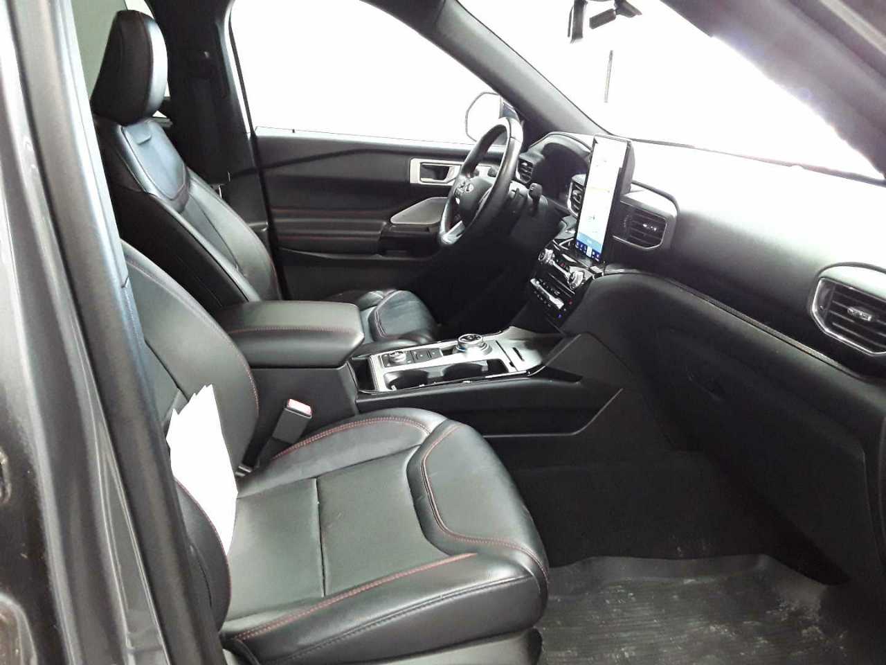 Ford Explorer EcoBoost Plug-in Hybrid ST-LINE 8