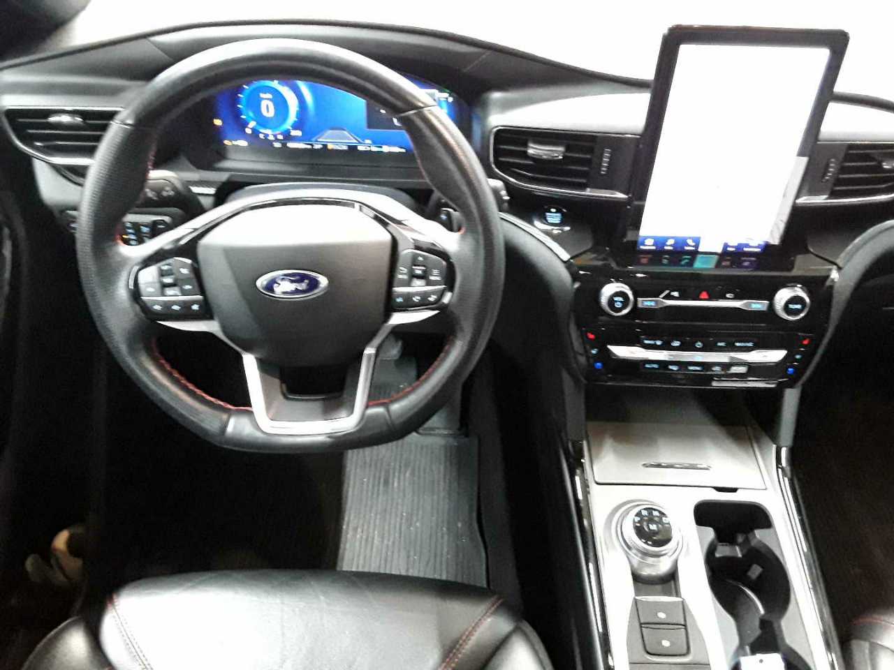 Ford Explorer EcoBoost Plug-in Hybrid ST-LINE 10