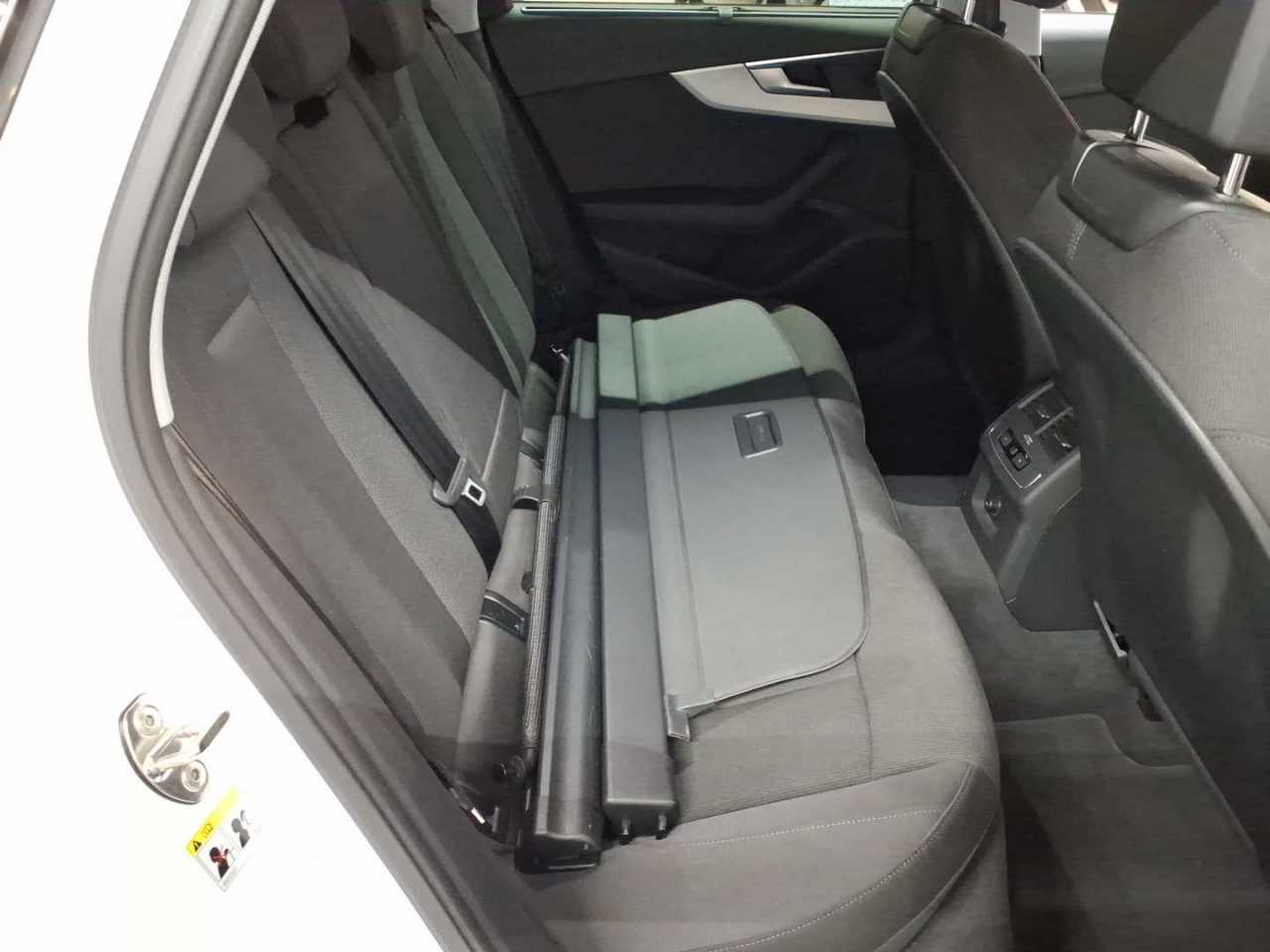 Audi A4 Avant 40 TDI quattro S tronic advanced 14