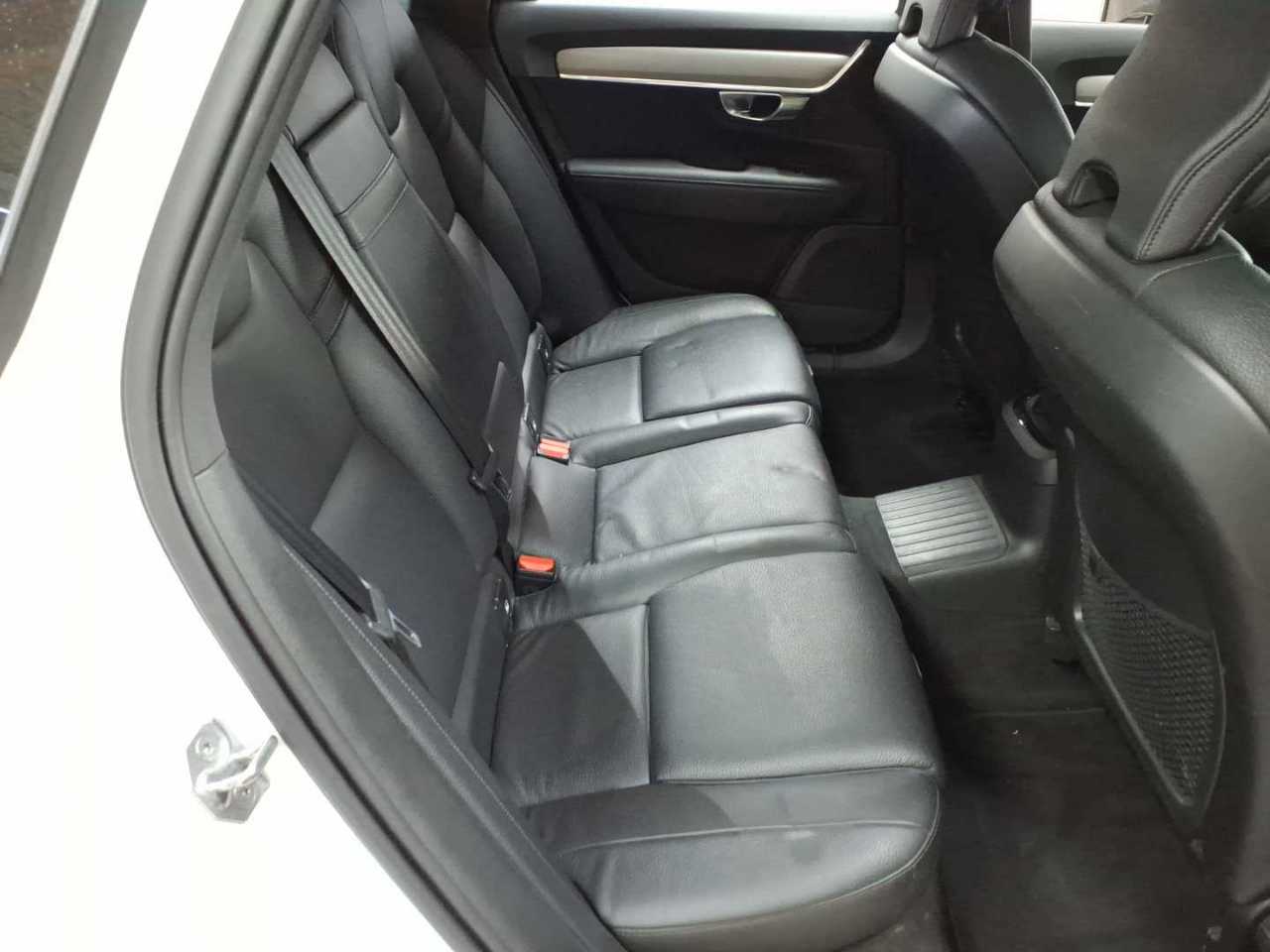 Volvo V90 T6 Recharge AWD Geartronic RDesign Expression 14